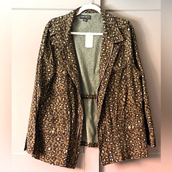 Forever 21 Plus Army Green Leopard Print Anorak Jacket - Picture 1 of 6